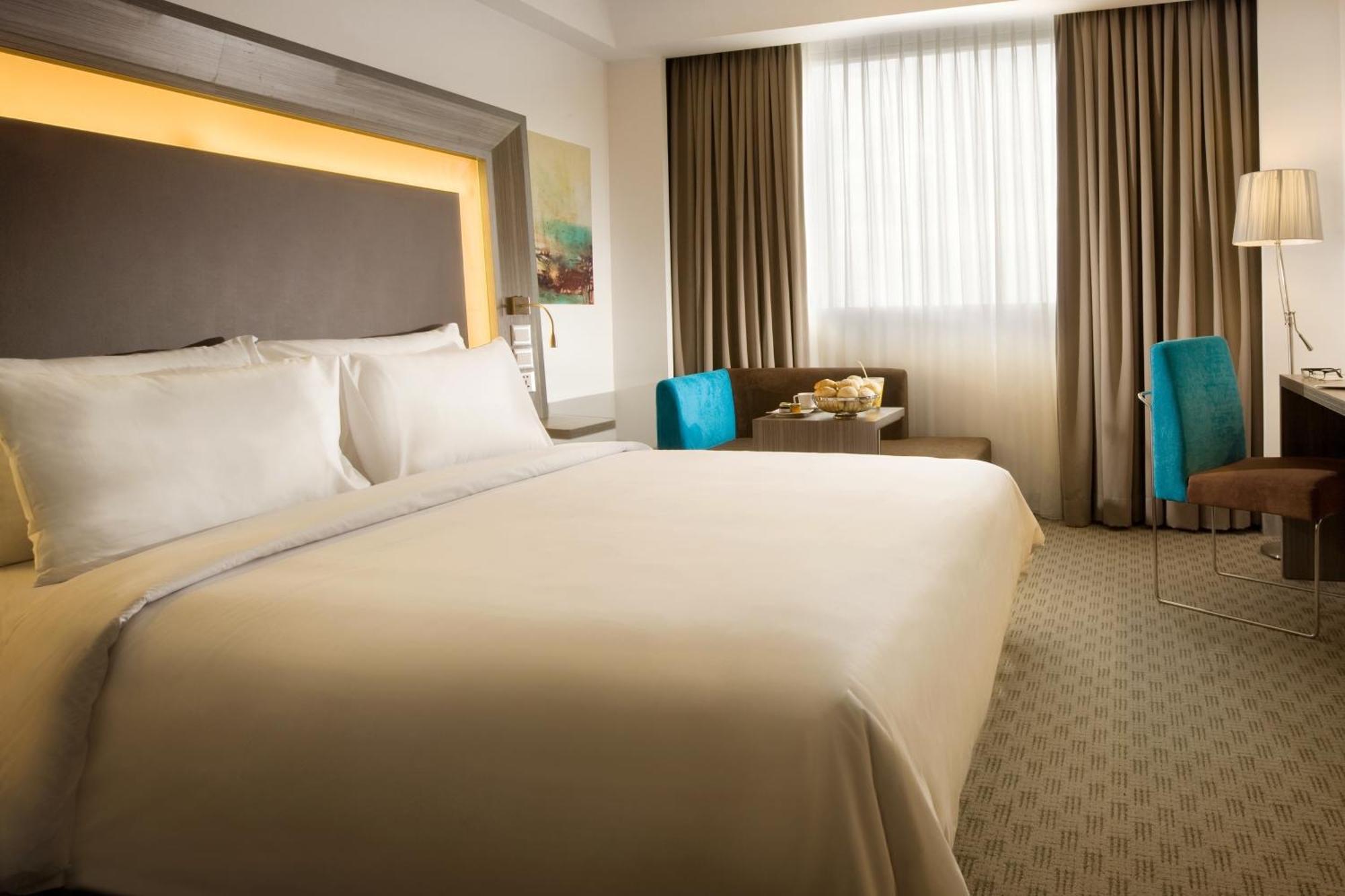 Novotel Bangka Hotel & Convention Center Pangkal Pinang Bilik gambar