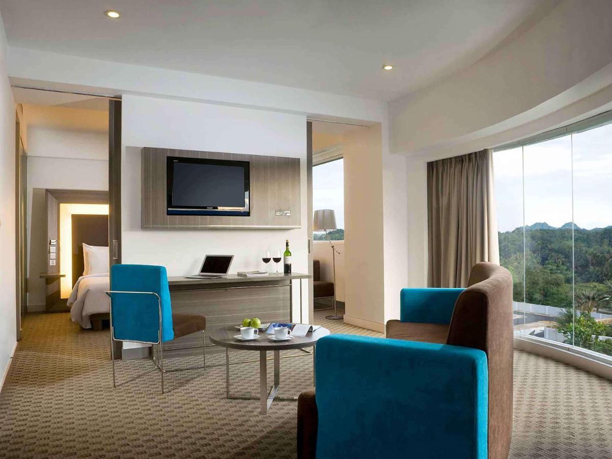 Novotel Bangka Hotel & Convention Center Pangkal Pinang Luaran gambar